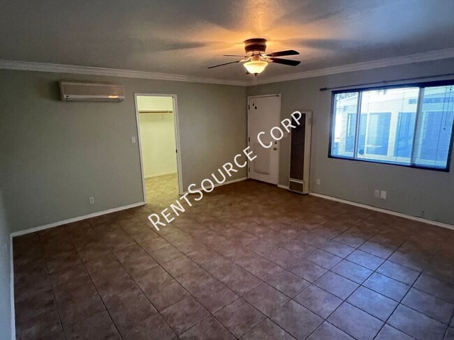 Building Photo - 3 Bedroom + Large Addition + Pool - Ranch ...