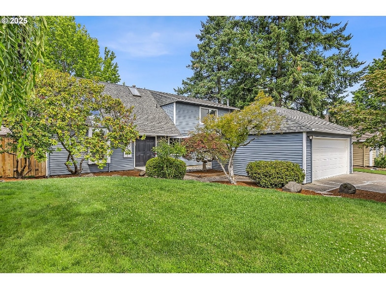 Primary Photo - 5375 NW Edgebrook Pl