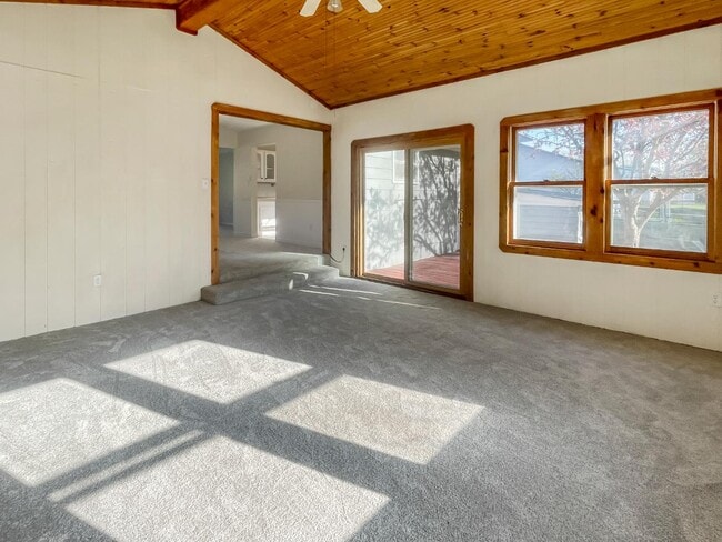 Building Photo - 6643 Buck Creek Ave SW