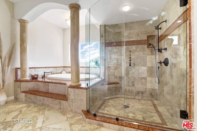 Building Photo - 19 Ranchero Rd