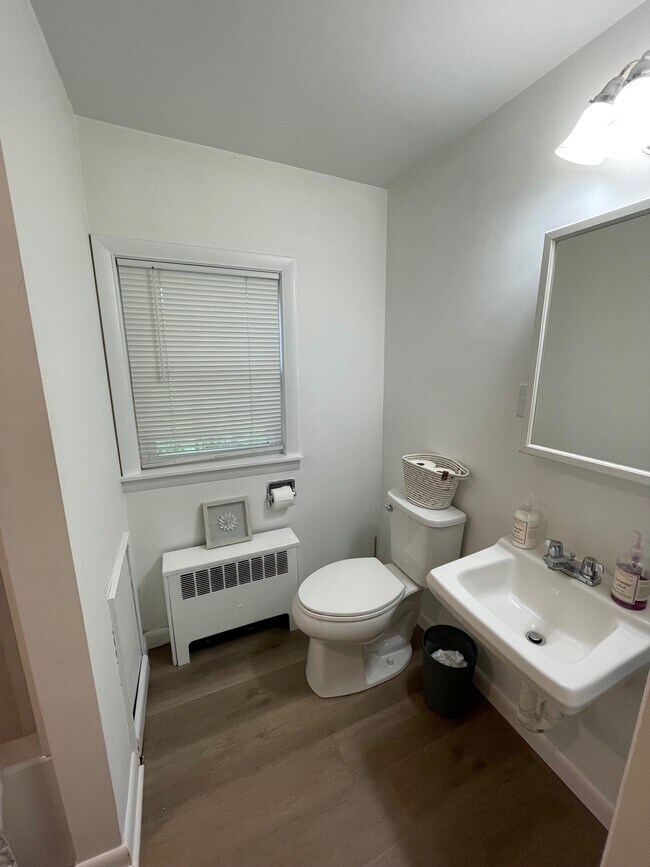 Bathroom - 59 Maybrook Ave