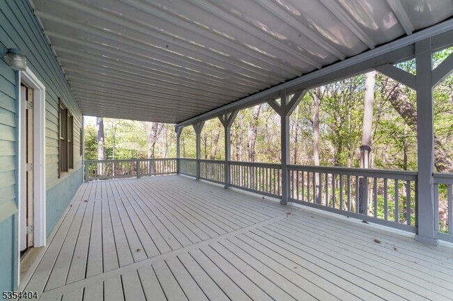 Building Photo - 16 Sherman Pl