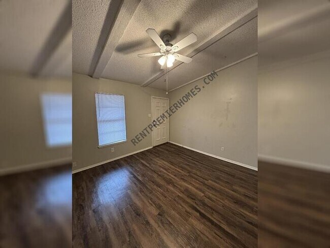 Building Photo - 101 Darryl Ct