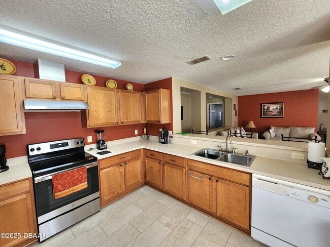 Building Photo - 260 Bayberry Lakes Blvd