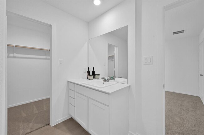 Building Photo - 31346 Black Cherry St