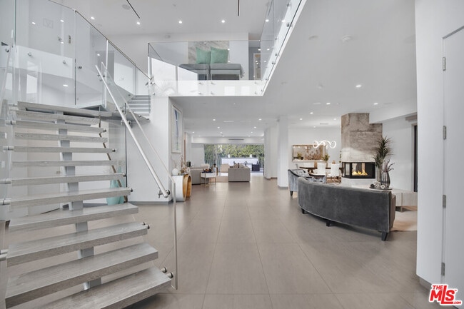 Building Photo - 6379 Colgate Ave