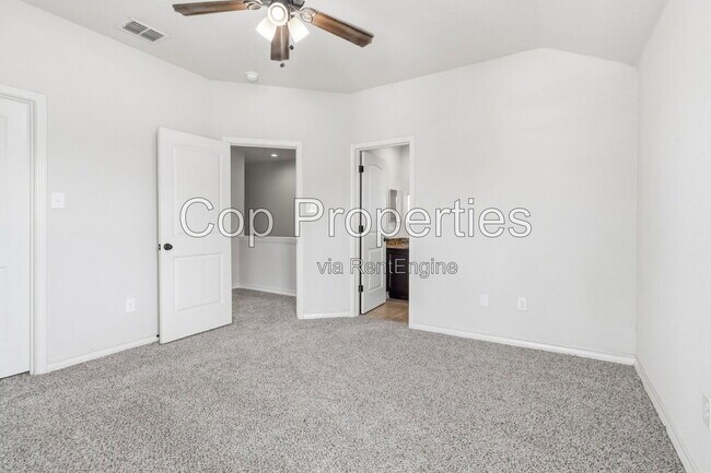 Building Photo - 6011 Jax Wy