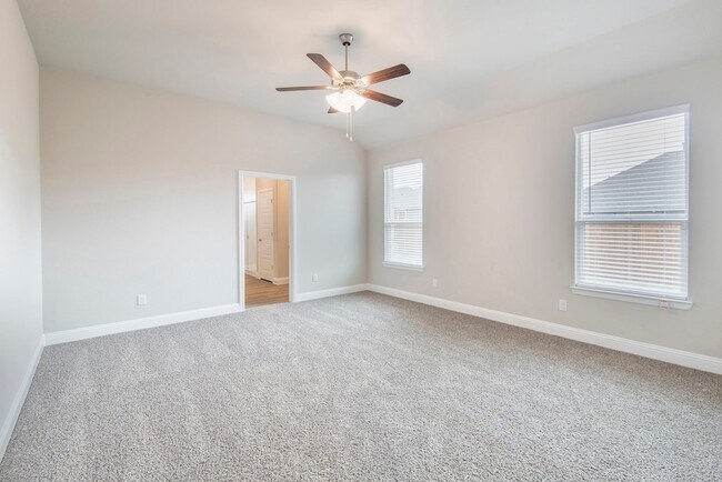 Building Photo - 2301 Ruff Rd