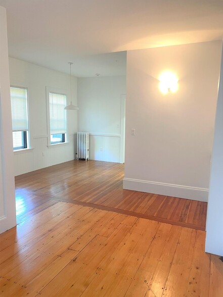 Building Photo - 30 Healey St