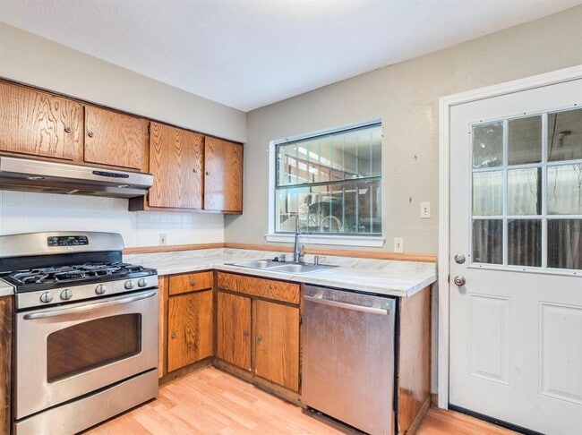 Building Photo - 5628 Pinon Vista Dr