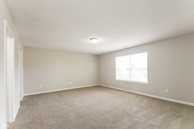 Building Photo - 265 E Pine Ridge Dr