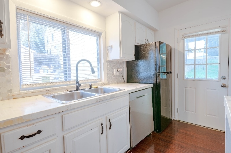 Building Photo - 301 McLean St