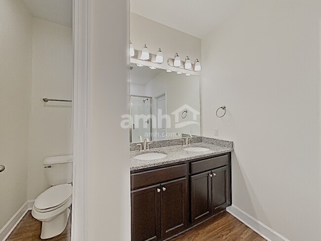 Building Photo - 5056 Trailwater Dr