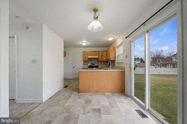 Building Photo - 175 Alton Ave