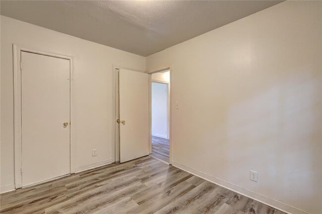 Building Photo - 1123 George Cir