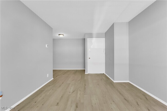 Building Photo - 1415 Wyandotte Ave