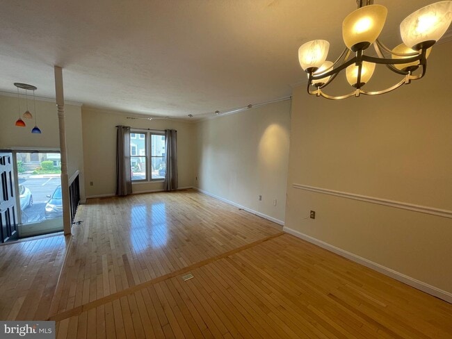 Building Photo - 857 Flagler Dr
