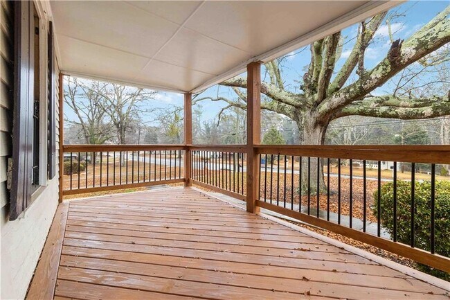 Building Photo - 2141 Fairburn Rd SW