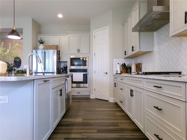 Building Photo - 11212 Hawks Fern Dr
