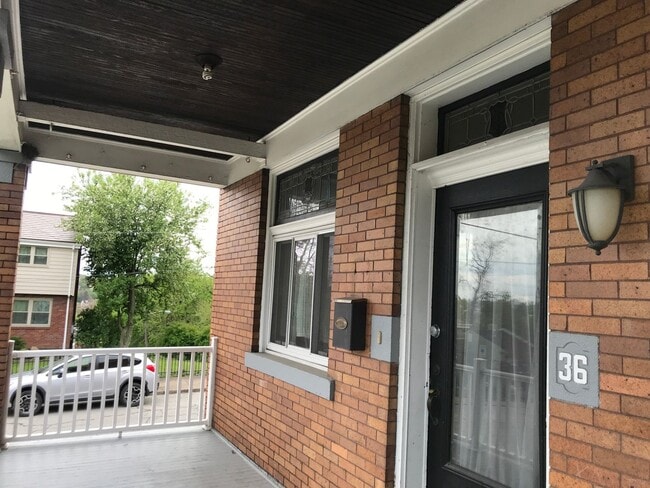 Building Photo - Available June 2026 - Gorgeous Mt. Washington Home w/ Lots of Charm!