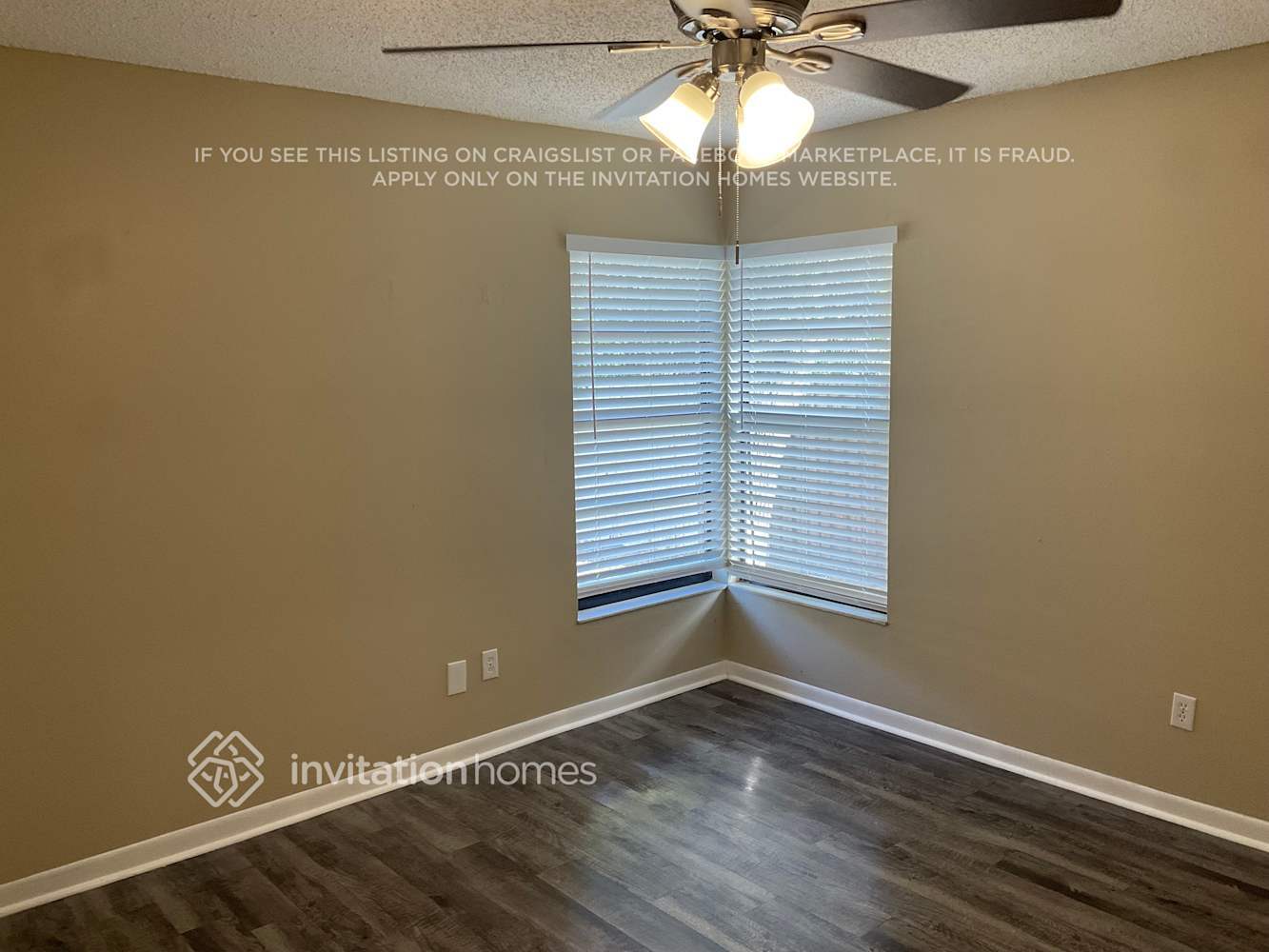 Building Photo - 1502 Carter Oaks Dr