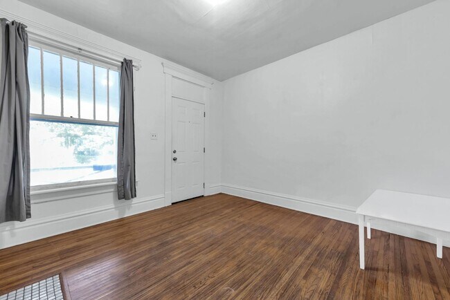 Building Photo - 2204-2206-2206 N 4th St