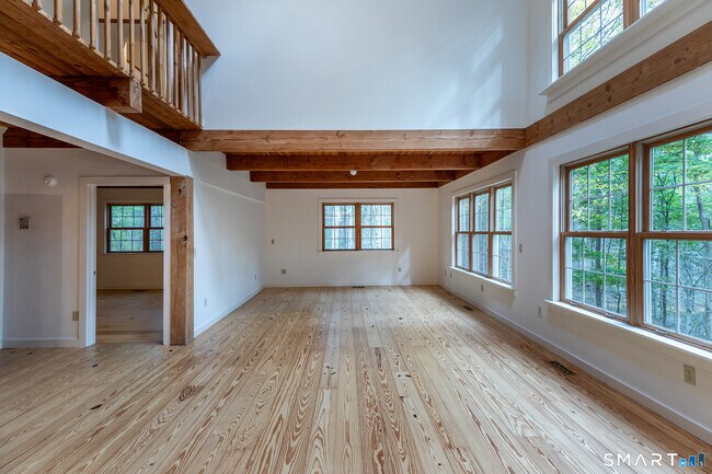 Building Photo - 38 W Mountain Ln