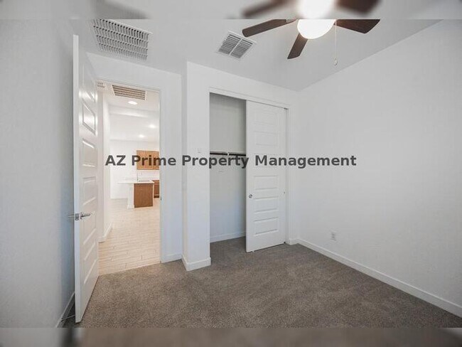 Building Photo - 16870 W Las Palmaritas Dr
