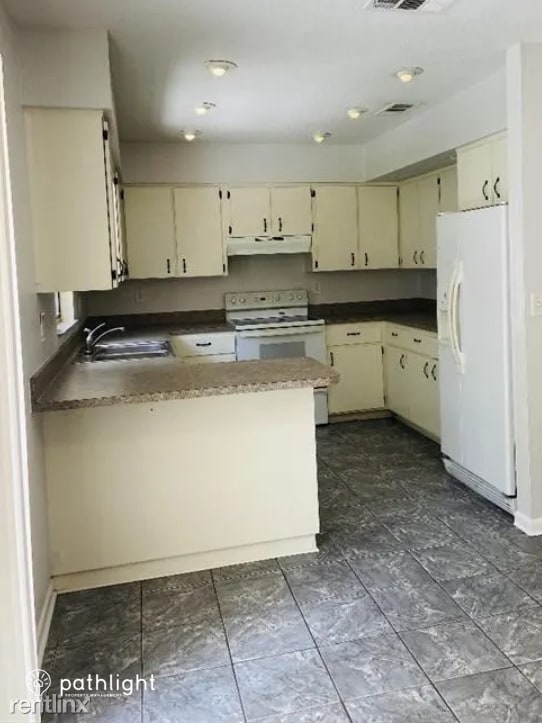 Building Photo - 3 br, 2 bath House - 3701 Sapphire Lane UNIT