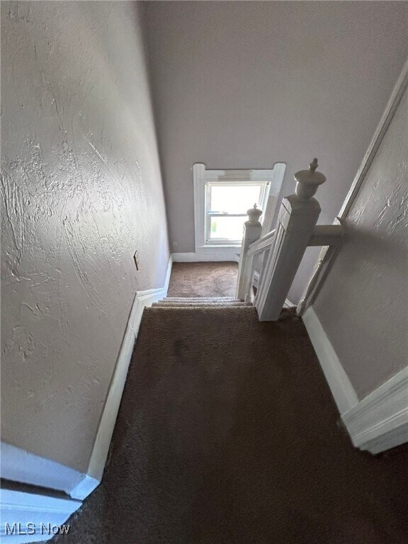 Building Photo - 2495 Apple Ave