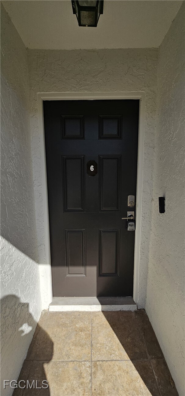 Building Photo - 1519 Cape Coral Pkwy W