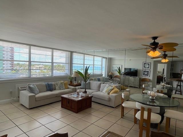 Building Photo - 5313 Collins Ave