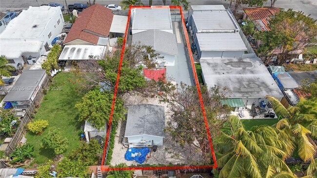 Building Photo - 3016 NW 22nd Ct