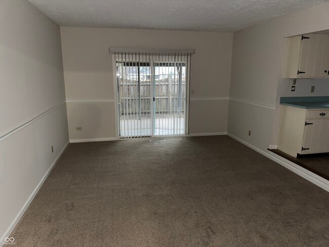 Building Photo - 488 Orchardview Dr