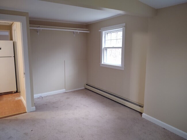 Building Photo - 38 Snow Rd