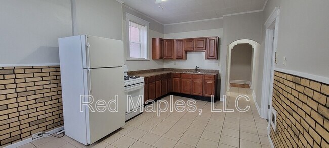 Building Photo - 3420 Keokuk St