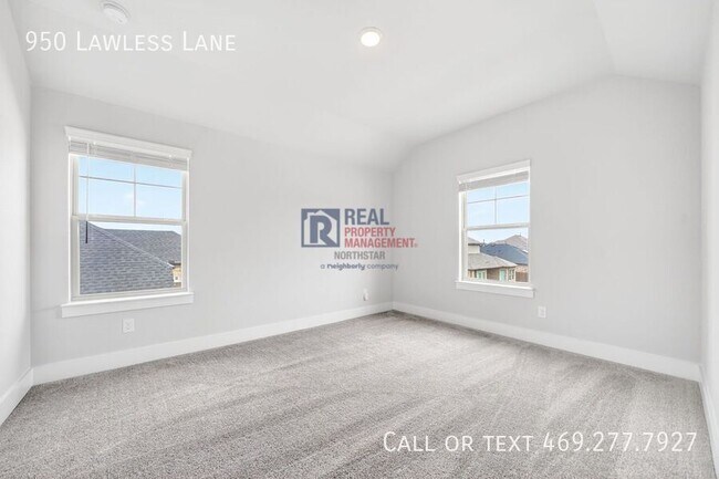 Building Photo - 950 Lawless Ln