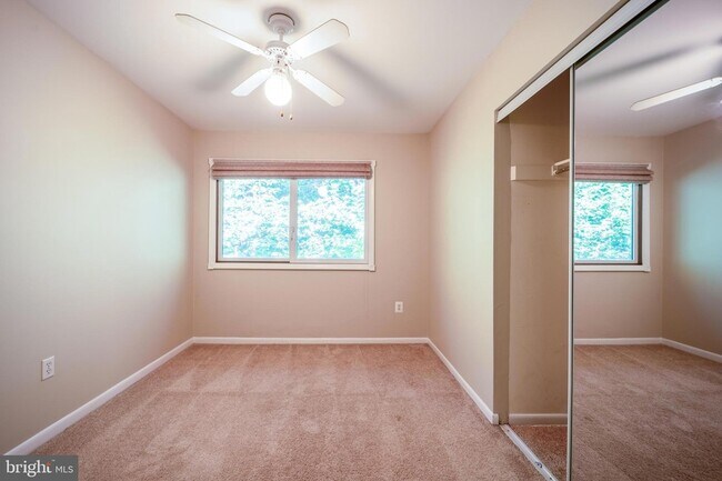 Building Photo - 2455 Pyrenees Ct