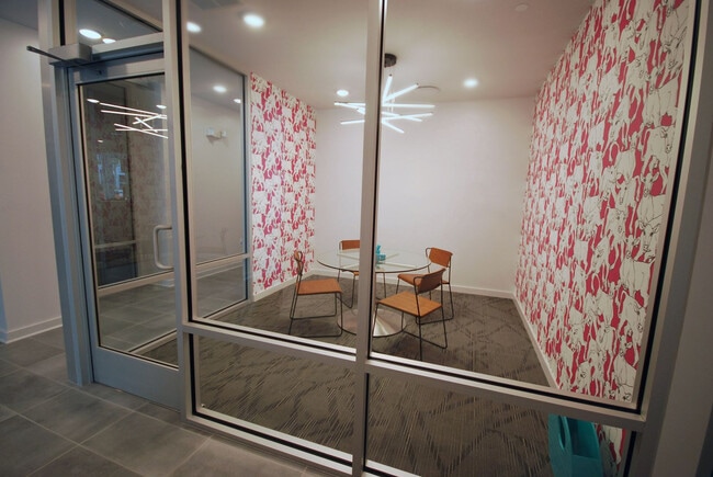 Building Photo - 1270 Spring St NW