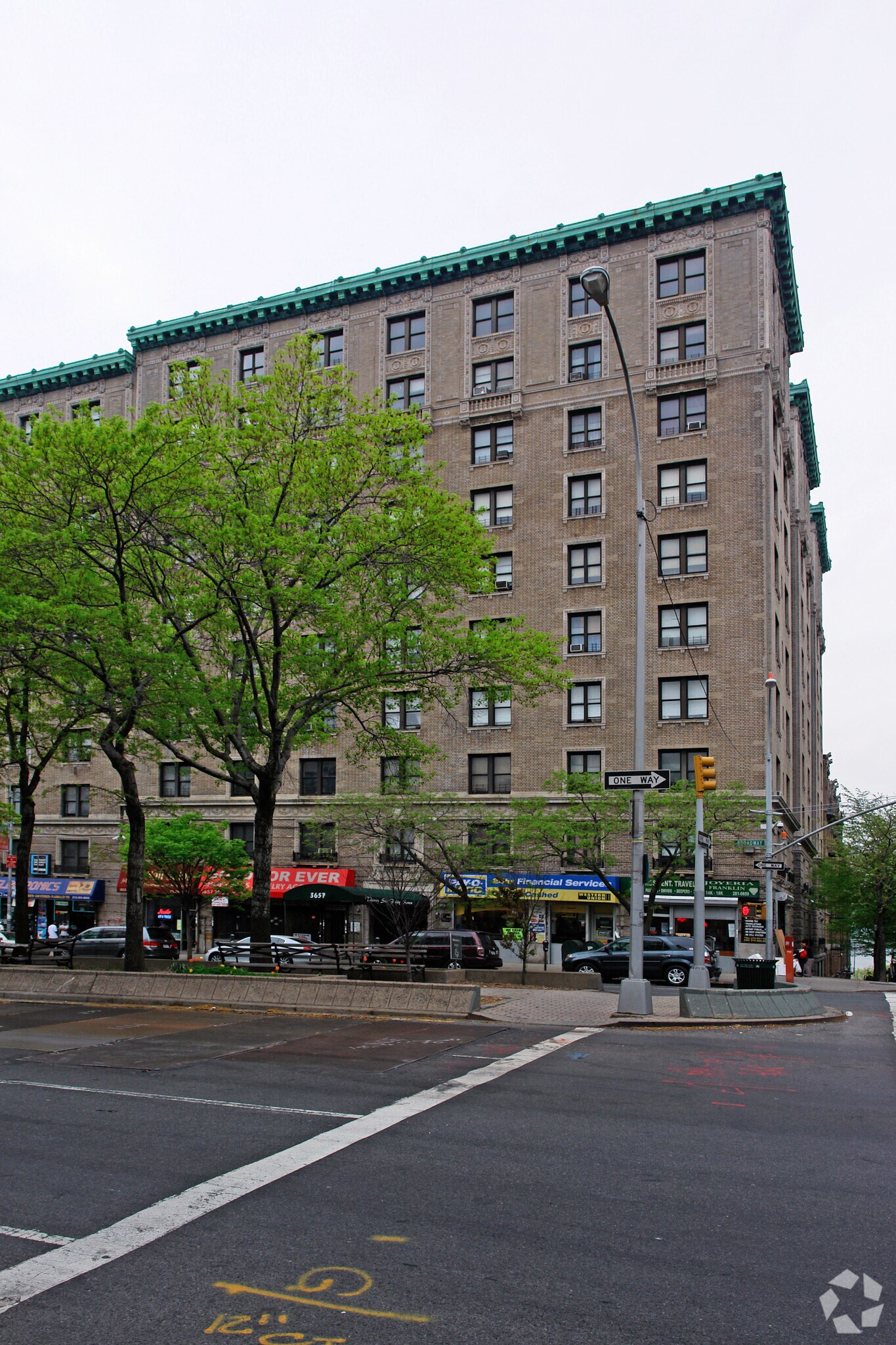 Building Photo - 3657 Broadway