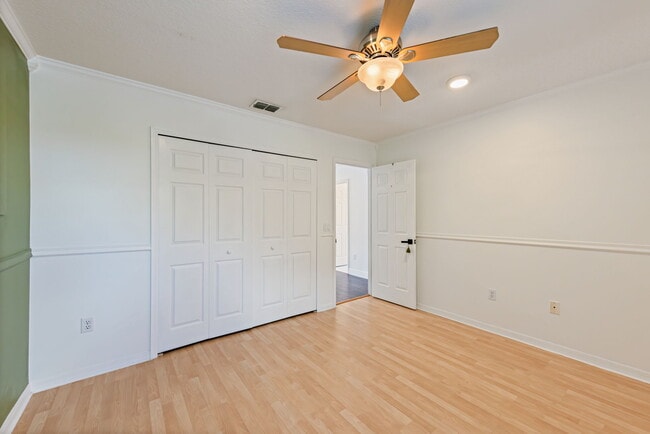 Building Photo - 4920 Hook Hollow Cir