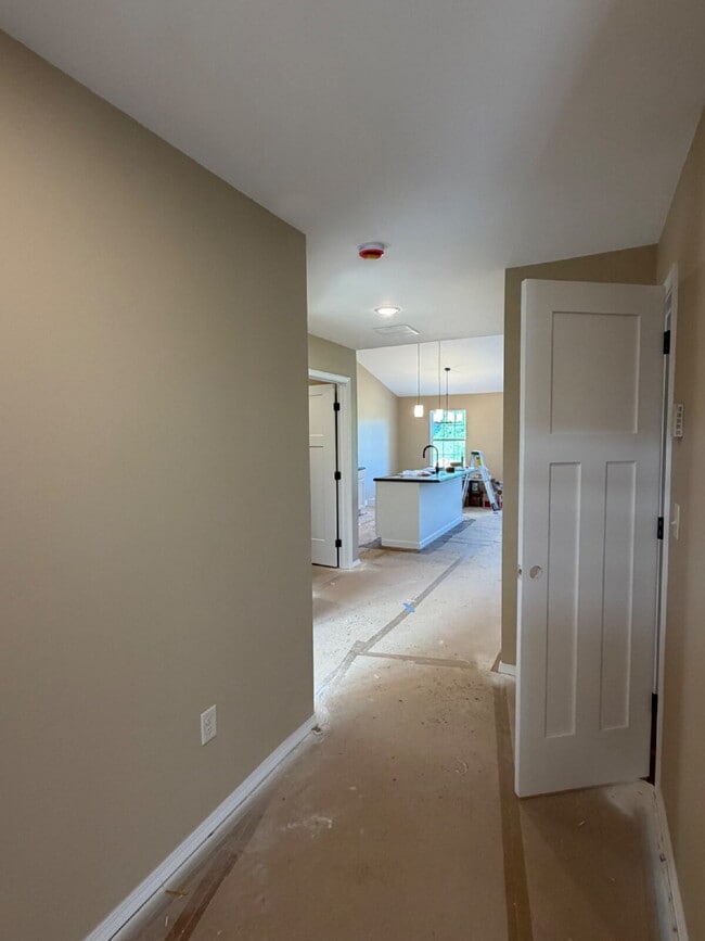 Building Photo - Last BRAND NEW 4BR Duplex left!!!