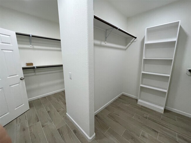 Building Photo - 4118 Guild Meadows Dr