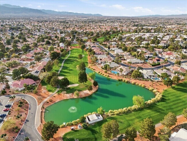 Building Photo - 4904 Winterset Dr