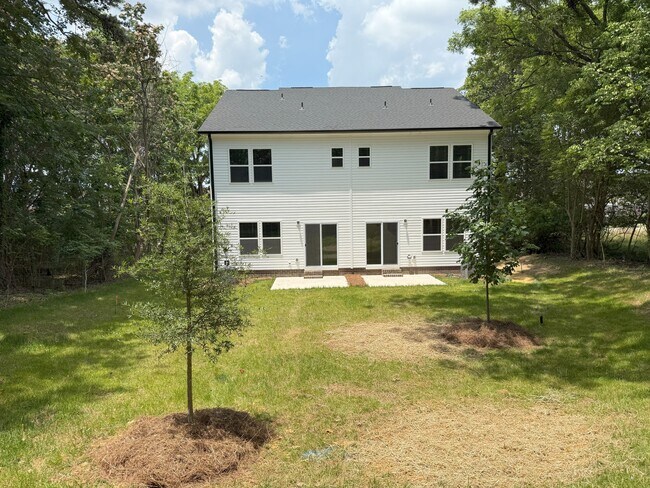 Building Photo - 3415 West Blvd