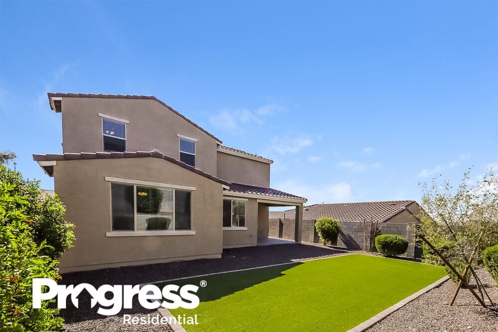 Building Photo - 10642 W Anna Ave