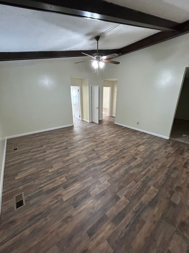 Building Photo - Perfectly Located Carrollton City Duplex!