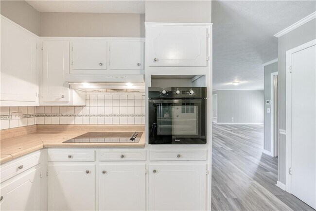 Building Photo - 2174 GA-323