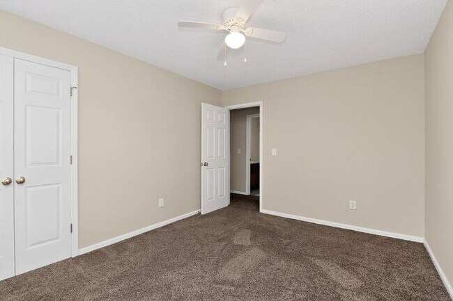 Building Photo - Charming 3BD/2BA Ranch on Large Lot in Indian Trail!