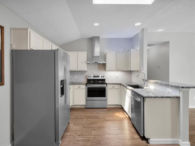 Building Photo - 5920 Heatherglen Terrace
